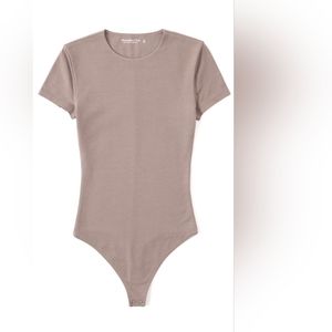 Abercrombie Short-Sleeve Cotton Seamless Fabric Crew Bodysuit in Taupe - Medium